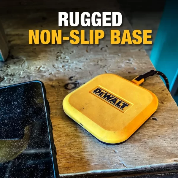 DEWALT Hızlı Kablosuz Şarj Pedi Tip C Kablo ve AC Adaptörü Dahil