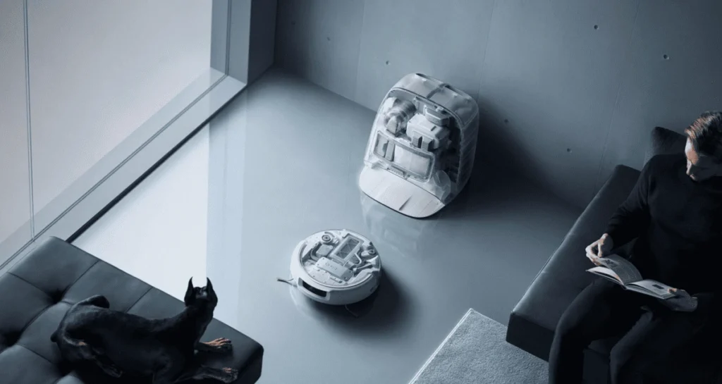 DJI ROMO P Olağanüstü algılama ile güçlendirilmiş sansasyonel temizlik. ROMO P, evinizi anında yenileyecek. Amiral gemisi dronlardan ilham alan son teknoloji algı ve elektromekanik teknolojiyi bir araya getiriyor. Gelişmiş sensörleri ve akıllı algoritmalarıyla ROMO P, hem sert zeminlerde hem de halılarda derinlemesine ve kapsamlı temizlik sağlayarak hiçbir noktayı ihmal etmez. Ayrıca, akıllı kendi kendini temizleme sistemi bakımı otomatik olarak hallederek, minimum çabayla temiz bir evin keyfini çıkarmanızı sağlar.