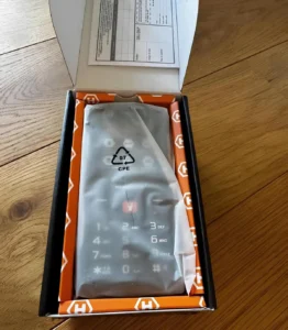 Hammer H Power Plus LTE rugged telefon kutu içeriğinde koruyucu poşetli gerçek ürün görünümü