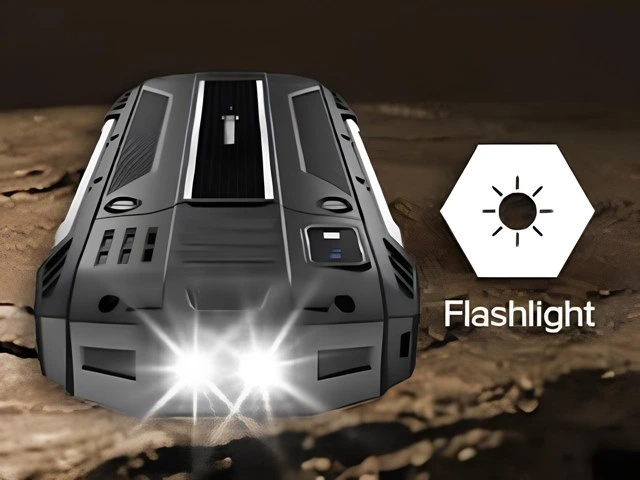 Hammer H Power Plus LTE rugged telefonun çift LED el feneri açıkken gösterildiği görsel