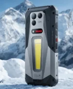 8849-tank5-projeksiyonlu-2k-ekranli-rugged-telefon-saglam gorunumu